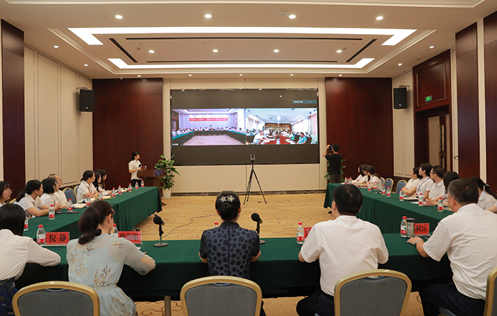 專(zhuān)題報(bào)道